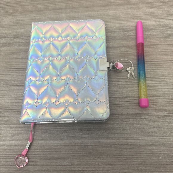 3C4G Quilted Hearts Locking Journal And Pen 192 Pages NEW - Picture 2 of 5